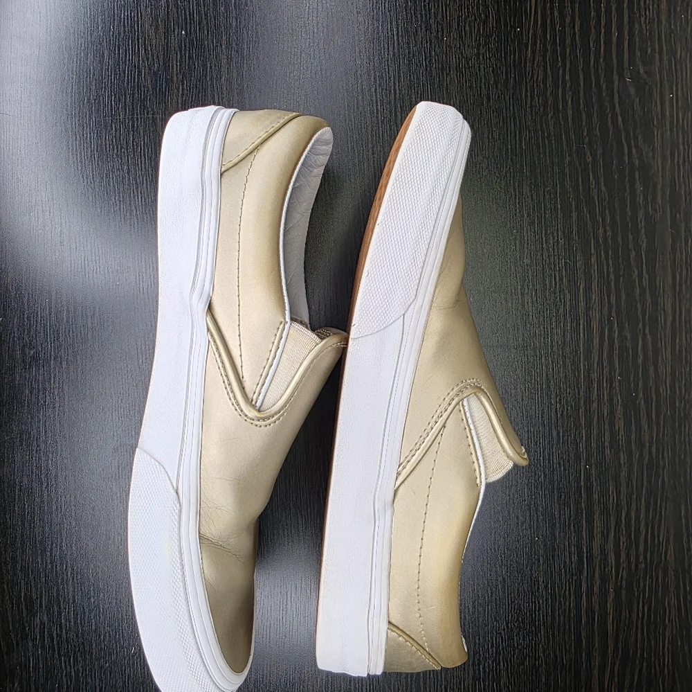 Vans Clasic Slip On Muted Metallic Gold True White Size Mens 7.5 Womens 9 - Picture 10 of 14